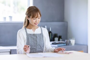 メンタルヘルス資格の費用は高い？受講者248人の値段評価と本音