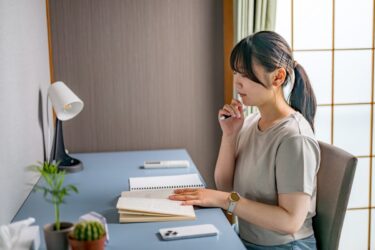 メンタルの資格を自分のために取る｜6割近くが自分で検索していた