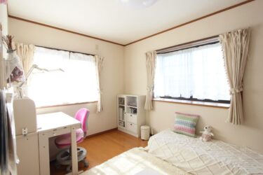 子どもの二次障害の全体像。保護者63人の回答から