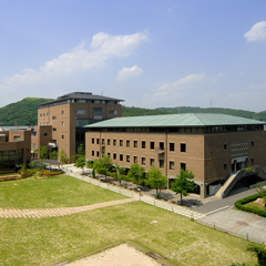 中国学園大学（岡山県）